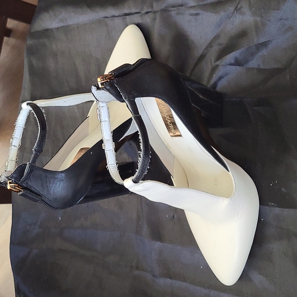 Bcbgmaxazria heels